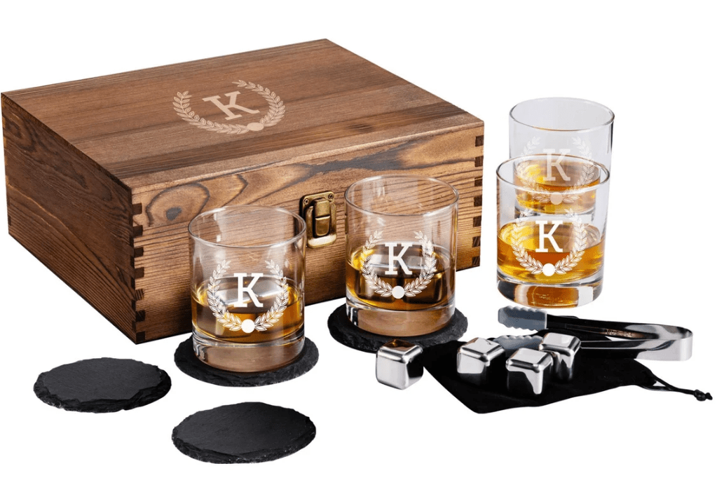 The Perfect Gift For a Groomsmen: Personalized Whiskey Glasses